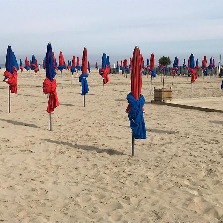Appartement 3 Chambres Avec Roof Top A 5 Mn De La Plage Довил Екстериор снимка