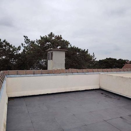 Appartement 3 Chambres Avec Roof Top A 5 Mn De La Plage Довил Екстериор снимка