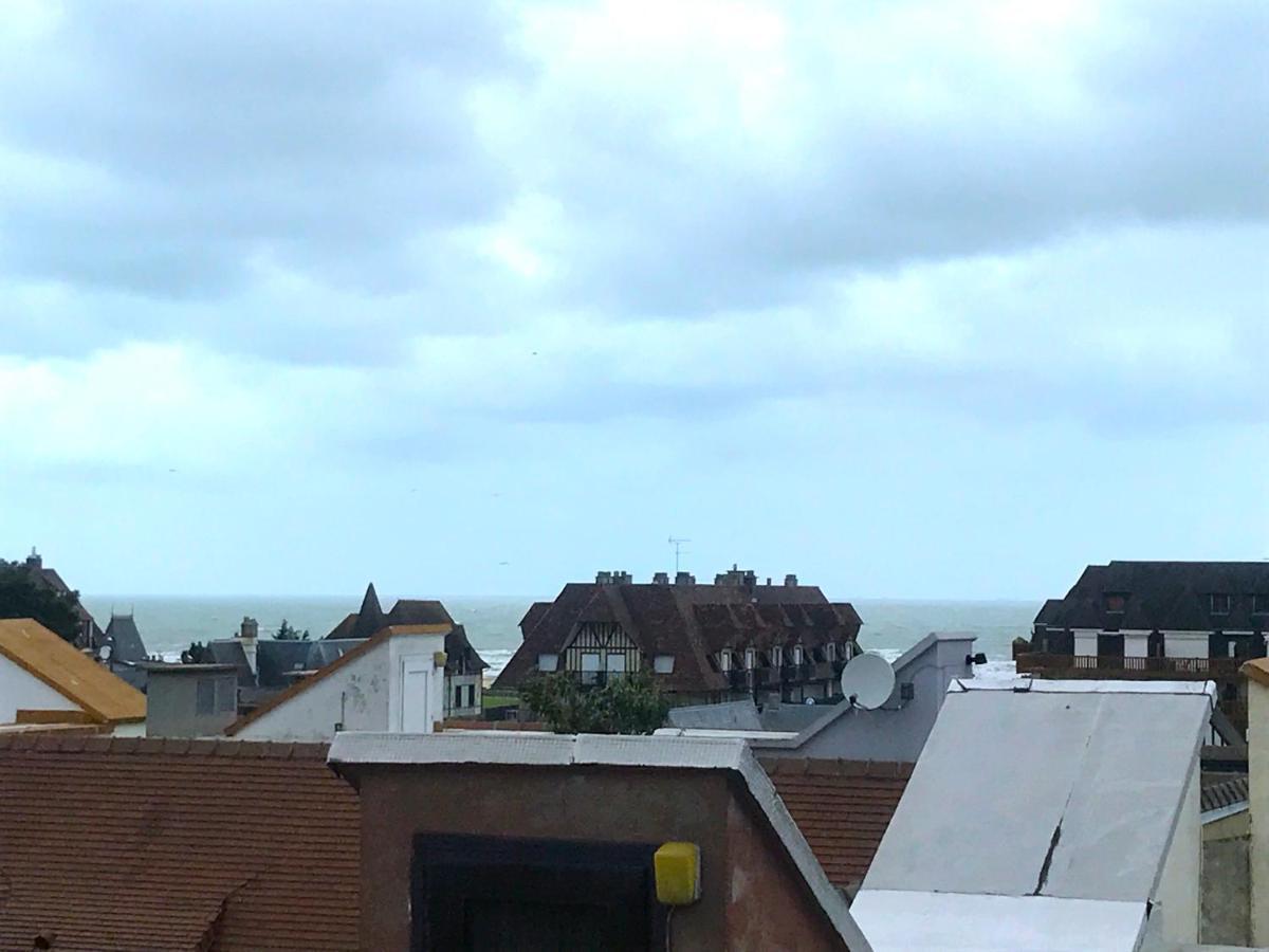 Appartement 3 Chambres Avec Roof Top A 5 Mn De La Plage Довил Екстериор снимка