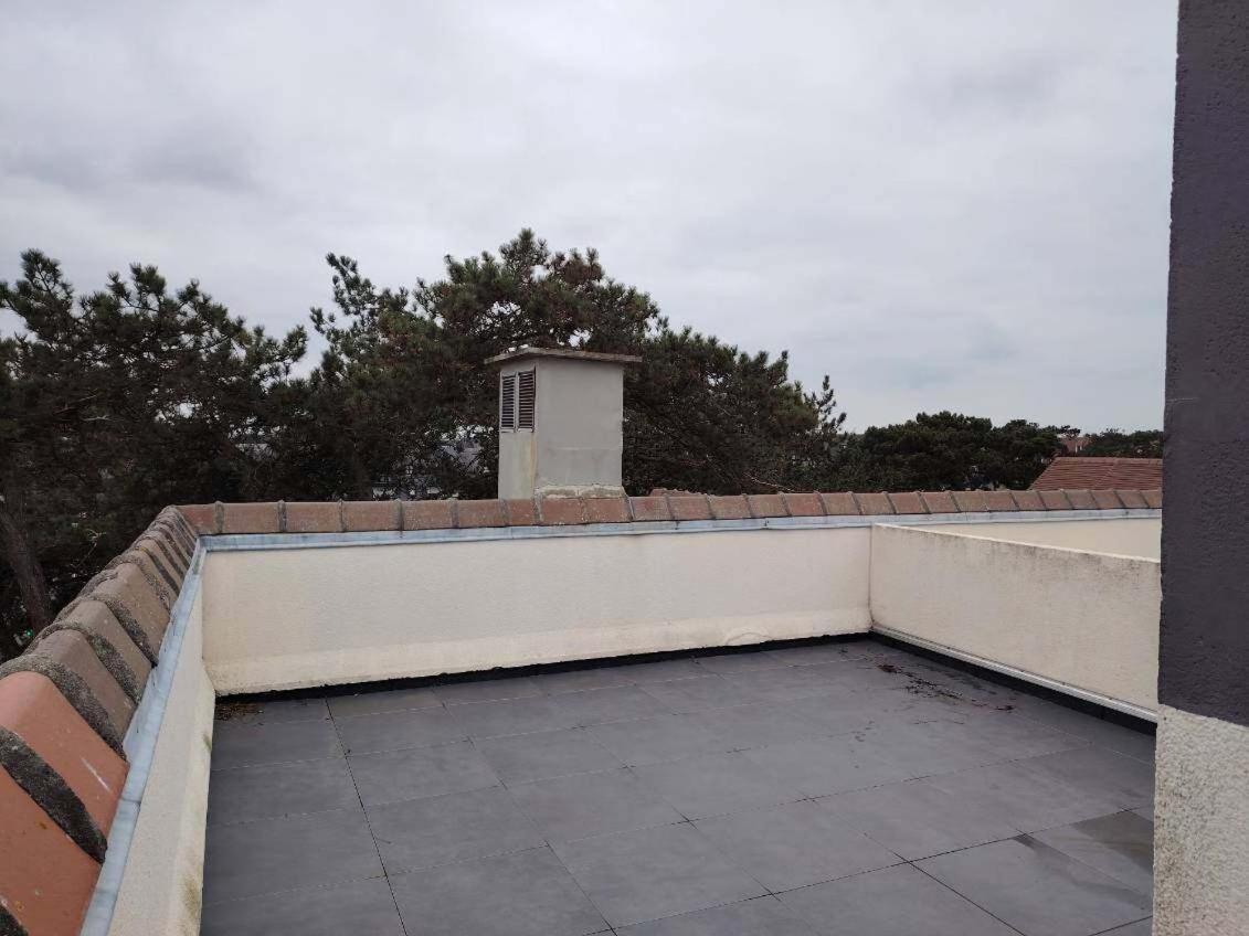 Appartement 3 Chambres Avec Roof Top A 5 Mn De La Plage Довил Екстериор снимка